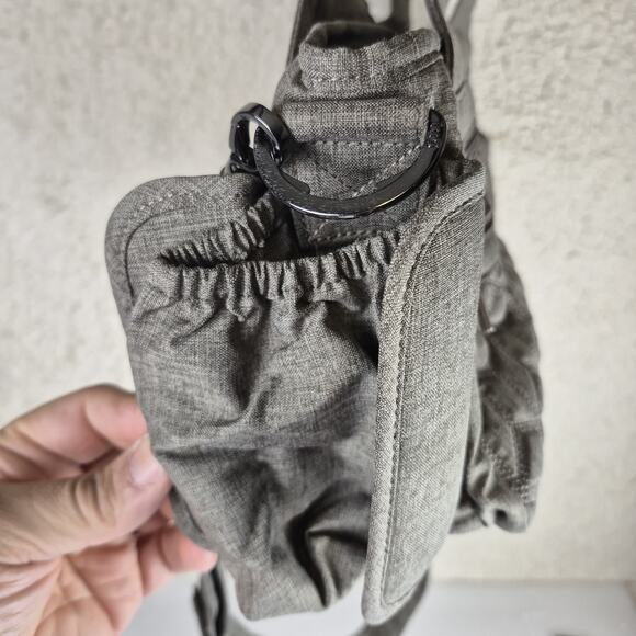 Lug Streetcar Crossbody Bag Gray Quilted Travel Organizer Purse Shoulder RFID - Picture 5 of 13